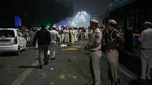 At least eight killed after car explosion near Delhi’s historic Red Fort | Delhi explosion: Eight…
