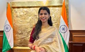 Bihar Results LIVE: Singer Maithili Thakur Of BJP Leads In Bihar’s Alinagar, Show Early Leads | B…