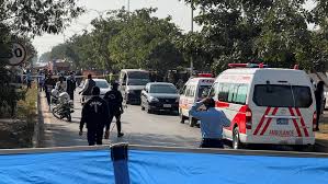 Breaking: Car bomb outside court in Pakistan’s capital kills five people | Deadly terror attack i…