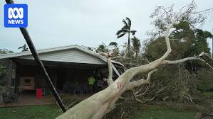 Darwin residents assess the damage as TC Fina moves out to sea | Major update on wild Top End cyc…