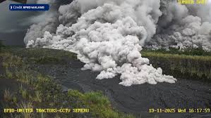 Indonesian volcanic eruption prompts aviation warning in Australia | Australia news live: volcano…