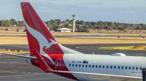 Passenger removed from Qantas flight | Chaos on Qantas plane mid-flight as a ‘disruptive’ passeng…
