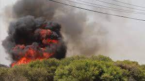 Emergency warning issued for bushfire burning in suburban Perth | Residents urged to flee immedia…