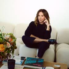 Breaking Up With My Toxic Mom Group | Hilary Duff’s husband calls Ashley Tisdale ‘self obsessed…