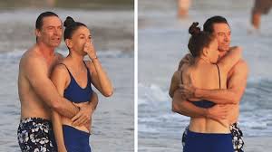 Divorced Aussie actor spotted with new love | Hugh Jackman & Sutton Foster Share Sweet Moment on …