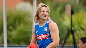 Weightman on track for shock return, ruck still in protocols | Plain English: Dogs make call afte…