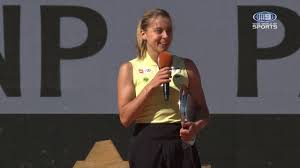 Chwalińska playfully apologises to crowd for loss | French Open 2026: Mirra Andreeva beats Maja …