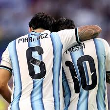 Lisandro Martínez, el héroe para la Selección Argentina: asistencia a Messi y golazo a Cabo Ve…