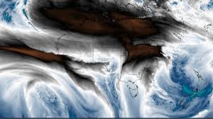 5000km ‘atmospheric river’ to trigger wild storms, 80km/h winds | ‘Pack a poncho’: Gusty wind…