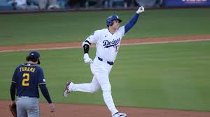 Dodgers’ Shohei Ohtani ends HR drought with 3-run shot in NLCS Game 4 | Milwaukee Brewers at Los …