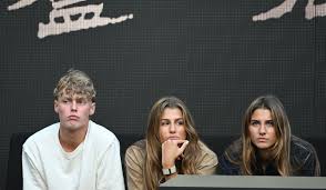 A trio of teenage tennis scions are spotted together at the Australian Open – but who are their…
