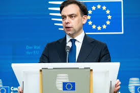 Andrzej Domański o wprowadzeniu euro w Polsce. “Mamy coraz więcej danych” | Euro w Polsce? Mini…