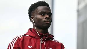 Arsenal dealt significant blow as Bukayo Saka pulls up injured & has to be replaced in Gunners’ s…