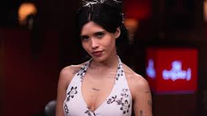 Behind Nessa Barrett’s cover of Dolly Parton ‘Jolene’ for Like A Version | Nessa Barrett Revitali…