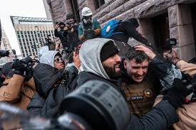 Conservative Influencer Chased From Minneapolis Streets by Counterprotesters | March led by pardo…