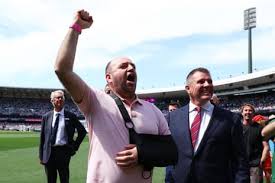 Crowd roars in standing ovation for Bondi hero Ahmed al-Ahmed at sold-out Ashes Test in Sydney | …