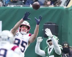 Hunter Henry injury update and status vs. the Chargers in the Wild Card Playoff Round | Jan. 11, …