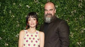 Lily Allen & David Harbour Gearing up for ‘Messy’ Divorce Talks — Source | EXCLUSIVE: ‘Horn…