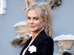 Nicole Kidman Twins With Her Daughters and Sister in Rare Photos | A cool change: Nicole Kidman c…