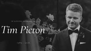 Prime minister and two premiers among hundreds at memorial for Labor figure Tim Picton | Labor id…