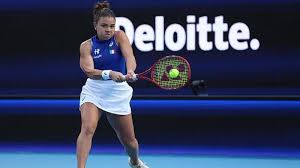 United Cup, in diretta Italia-Svizzera 0-1. Paolini cede a Bencic 6-4,6-3. Ora Cobolli-Wawrinka |…