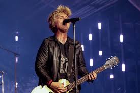 Green Day’s Billie Joe Armstrong Implores ICE Agents to ‘Quit Your S—ty Jobs’ at Super Bo…