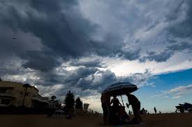 Heavy rainfall, large hailstones and damaging wind: Severe weather warning issued for Illawarra |…