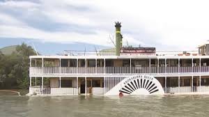 Kookaburra Queen ‘sinking’ in Brisbane River | Brisbane’s beloved Kookaburra Queen paddlebo…