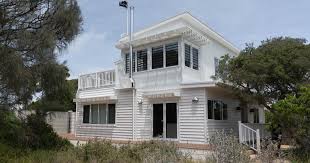 Sea change for Rylock Geelong : opening in Torquay | ‘Trust your gut’: Torquay teacher’s sh…