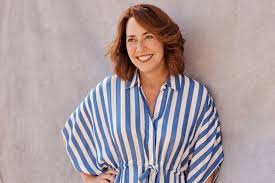 The advice Leigh Sales gave Lisa Millar, 56, during the darkest period of her life | The advice L…