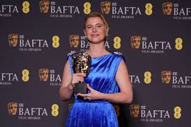 ‘Doing it for the naughty girls’: Jessie Buckley one step closer to Oscars victory | Nappies,…