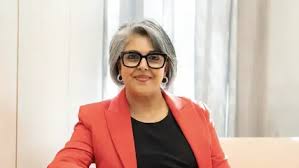 Beyond the glass ceiling: Behavioural intelligence is the power skill for women in tech | Give to…