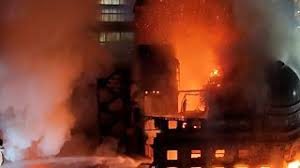 Building at Glasgow Central Station collapses in huge inferno | Vape shop fire closes Glasgow Cen…