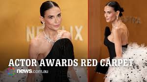 Demi Moore suddenly looks very different | 90s film bombshell Ali Larter stuns on red carpet at 5…