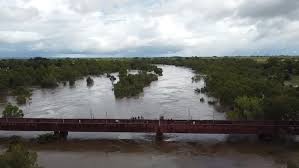 Major flooding in Katherine as river ‘rising rapidly’ | Twenty pregnant women evacuated from NT h…