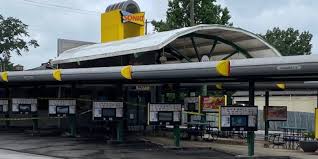 4 injured, 2 arrested during shooting at fast food restaurant | Update: 4 injured in Sonic shooti…