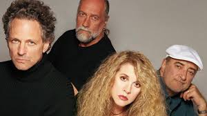 Fleetwood Mac icon ‘doused’ in horror attack | Fleetwood Mac’s Lindsey Buckingham attacked …