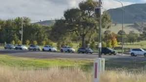 Long queues at EV chargers highlight gaps in charging infrastructure | Electric vehicles Australi…