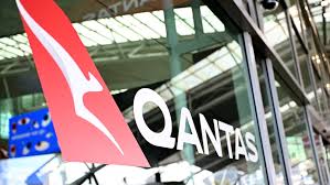 Qantas cuts domestic flights and raises fares as fuel costs blow out | Higher fares, fewer flight…