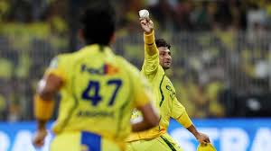 Sarfaraz Khan’s blinder sends Chepauk in frenzy, Gurjapneet takes wicket on IPL debut | CSK Pacer…