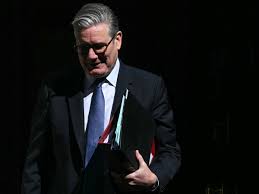 Starmer pays tribute to nurse who cared for dying brother in St George’s Day speech | Keir Star…