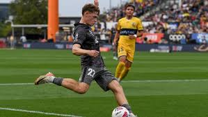 Stuff | Changes to the extended match day squad | Isuzu UTE A-League Round 25 Match Preview