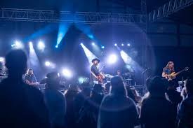 Taylor Sheridan Is Hosting a Music Concert at His Texas Ranch | Taylor Sheridan Is Hosting a Musi…