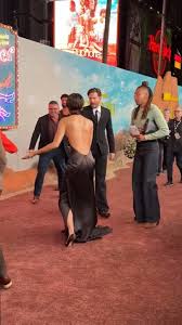 ‘Out of it’: Star kicked off plane after premiere | Sydney Sweeney’s ‘flirting’ and ‘toxic’ v…