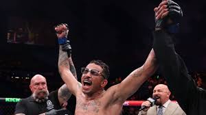 Prates stops Della Maddalena at UFC Fight Night Perth | Mailbag: The case for and against setting…