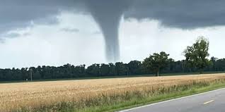 Waterspout moves over Lake Phelps | Severe thunderstorm warning issued Wednesday night for parts …