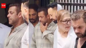 An emotional Salman Khan controls his tears as he attends his friend Kumod Raney’s funeral, Helen…