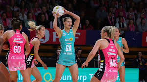 Super Netball semi-finals: Adelaide Thunderbirds and Melbourne Vixens battle for grand final spot…