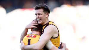 Key forward rejects rival interest to pen long-term deal at Hawks | Ben King set to leave the Sun…