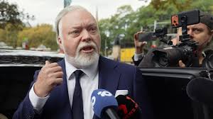 Kyle Sandilands takes his Rolls-Royce to the Macca’s drive-thru | No radio, no rules: The new K…